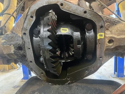 73-79 FORD F350 CABINA REGULAR SRW TRACCIÓN TRASERA DIFERENCIAL EJE PORTADOR Foto 1 de 4