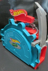 Hot Wheels X9297 Fold N Go Super Spin Autowäsche Spielset - Bild 1 von 6