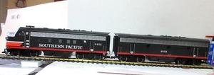 LGB 24570 SOUTHERN PACIFIC POWER A UNIT AND 24882 NON POWERED B UNIT WITH SOUND - Picture 1 of 16