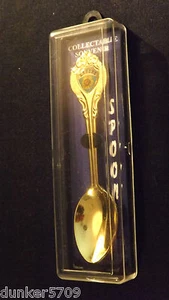 CUCHARA RECUERDO METAL COLOR DORADO KANSAS 4 1/2 PULGADAS LARGO CON ESTUCHE - Imagen 1 de 4