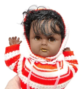 Baby Fussy schwarze Babypuppe 15 Zoll AA animiert mit Schnuller & Flasche batteriebetrieben - Bild 1 von 6