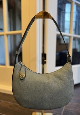 Bolso de hombro ajustable de cuero azul media luna Foto 1 de 4