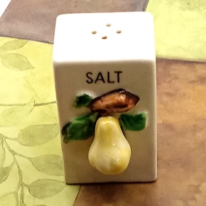 Ceramic Single Vtg Salt Shaker Yellow 3D PEAR Art Fruit Decor Rectangle 3 inch - Picture 1 of 5