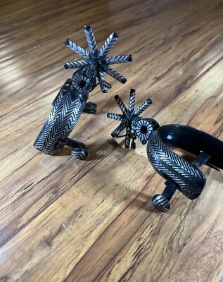 牛仔 Charro 墨西哥 SPURS。 7 点滚轮重。 零售价格 197.00 — 第 1/4 张图片