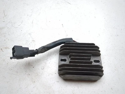 Regulador de voltaje rectificador 09 Suzuki SV650 Foto 1 de 4