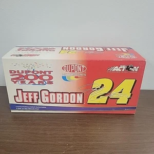 Jeff Gordon #24 Dupont 200 Years NASCAR Diecast 1:24 Scale Action Collectables - Picture 1 of 11
