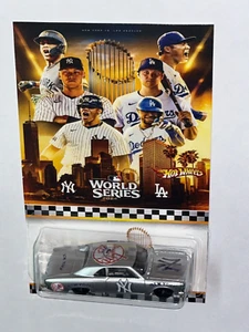 HOT WHEELS SERIE MUNDIAL 2024 LA DODGERS VS NY YANKEES '66 CHEVY CHEVELLE REAL/R - Imagen 1 de 6