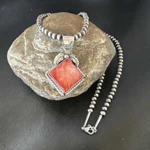WoMens Red Spiny Oyster Pendant Navajo Sterling Silver Necklace 16144 - Picture 1 of 13