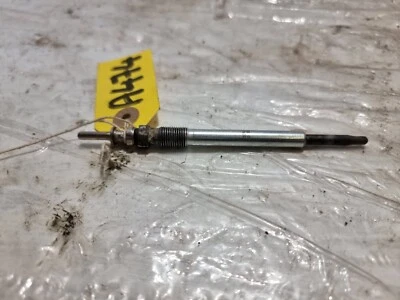 Vauxhall Zafira A Glow Spark Plug 2.0 DTI 16V Diesel 2004 5 Speed OEM 0100226417 - Image 1 of 4