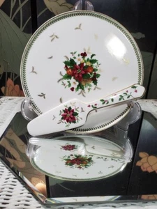 Mikasa Holiday Delight Kuchenplatte & Messer Petite Bone China Weihnachtsstern 9,75" - Bild 1 von 2