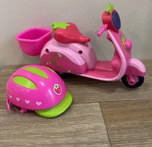 Strawberry Shortcake Strawberry’s Scooter & Helmet Set for 6" Doll 2015 Pink Toy - Picture 1 of 12