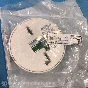 Simplex 0677197CN TrueAlarm Analog Sensor Standard Base FNFP - Picture 1 of 5