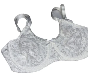 Vintage Women’s Bali Bra 9029 Double Cup Size B34 White Lace Underwire NWOT - Picture 1 of 10