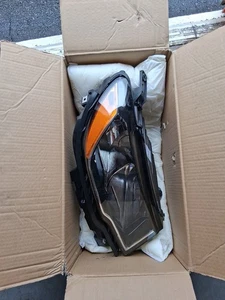 For Jeep Compass 2017-2021 Halogen Headlight Headlamps Passenger Right Side Bulb - Bild 1 von 3