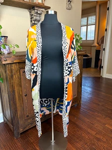 Plumero Kimono Brooke Webb Anna & Ava Talla Única Colorido Arte para Usar Boho Artístico - Imagen 1 de 9