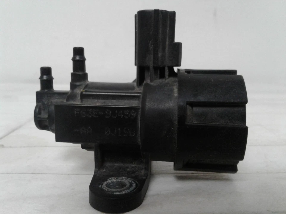 Bomba de vacío usada se adapta a: Lincoln LS 2001 grado A Foto 1 de 4