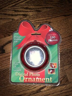 Senario Vu-Me Digital Photo Ornament Red 1.5" LCD Screen Display to 180 Photos - Image 1 of 2