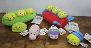 Tsum Tsum Toy Story Aliens in Rakete & Erbsenschote größeres Paket neu mit Etikett - Bild 1 von 19