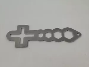 MEHRZWECKSCHLÜSSEL FÜR SCHMETTERLINGE OMEGA SCHRAUBEN HAKEN SCHEINWERFER SERVICE INSTALLATION - Bild 1 von 4