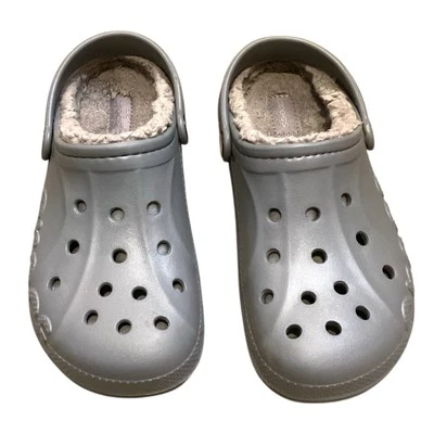 Zueco forrado CROCS Kids Baya, gris claro - talla 3 estilo nunca usado 207500 Foto 1 de 4