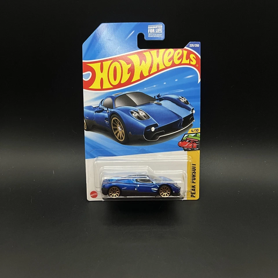 Hot Wheels MAINLINE | PAGANI UTOPIA Foto 1 de 4