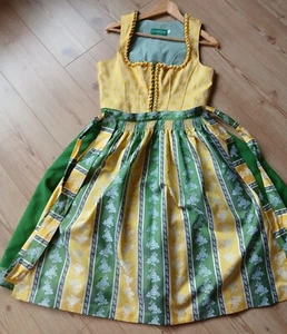 Verkauft wird ein 2x getragenes Dirndl in einem super Zustand - Bild 1 von 13