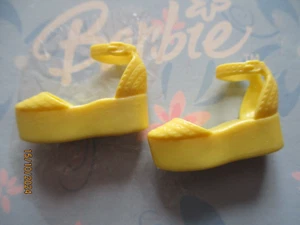 POUPEE BARBIE / PAIRE DE CHAUSSURES : BOTTES, ESCARPINS ....... (2725) - Picture 1 of 5