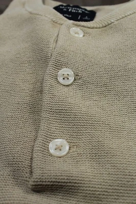 Abercrombie & Fitch Suéter Texturizado Caqui Tejido Algodón Henley Camiseta Mediana Foto 1 de 4
