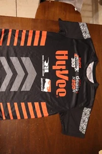 Hyvee sponsored t-shirt size medium - Picture 1 of 2