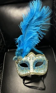 Feather Masquerade Mask Mardi Gras Burlesque Lace Baby Blue New - Picture 1 of 3
