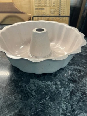 JELL-O PINK Molde PI 9" Metal Antiadherente 16 Puntos Bundt-Estilo Gelatina Foto 1 de 3