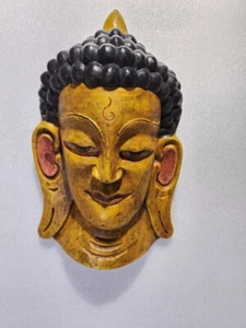Máscara de madera hecha a mano de Nepal Buda 11 pulgadas colgante - Imagen 1 de 5