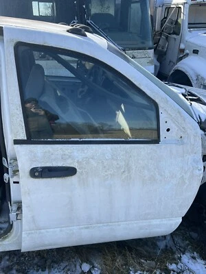 Camión Dodge Ram 1500 2500 3500 puerta 03-07 cabina media pasajero delantero manual blanco Foto 1 de 4