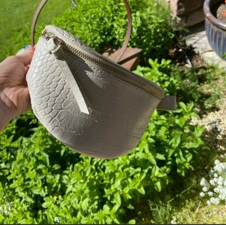 Riñonera cocodrilo blanco! ¡Excelente estado! Foto 1 de 4