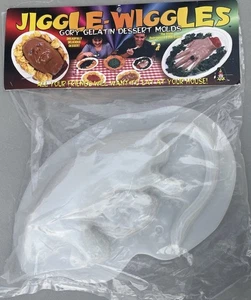 Jiggle Wiggle Squished Rat Gory Jelly Mold Halloween Vintage 1999 Prop NOS QA93 - Picture 1 of 3