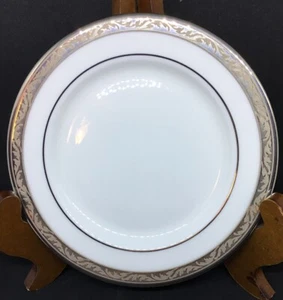 Lenox LANDMARK PLATINUM Bread and Butter Plate NEW - Picture 1 of 4