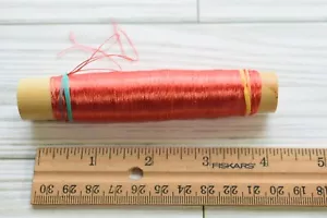 Splendida bobina di filo interdentale di seta rosso chiaro sfusa marocchina (50+ iarde) legatura a mosca - Foto 1 di 2