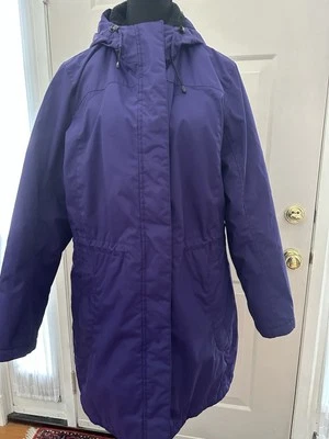 LL Bean Women’s Fleece Lined Insulated Plum Coat Size Large - Image 1 of 4