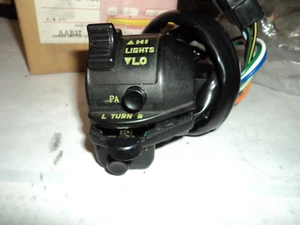 Interruptor Unidad de Operación Honda CB250 400N 35200-442-780 - Bild 1 von 1