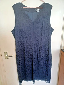 LAURA CLEMENT NAVY LACE DRESS, UK SIZE 22, ABOVE KNEE LENGTH - FRENCH DESIGN - Picture 1 of 5