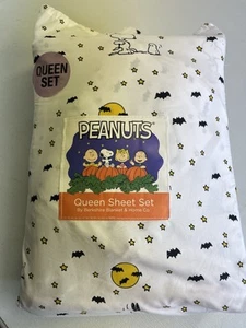 Peanuts Halloween Berkshire Queen Sheet Set Snoopy Woodstock Witch Bats Pumpkin - Picture 1 of 4