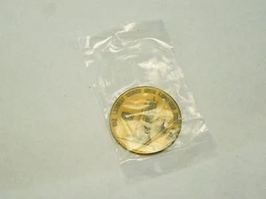 Vintage NASA Kennedy Space Center Florida Apollo Saturn Commemorative Medal - Picture 1 of 5