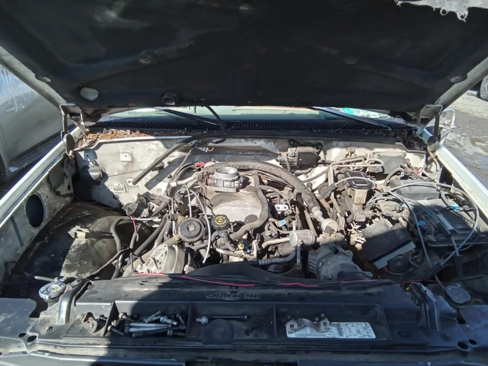 Radiator Fan Motor Fan Assembly Fits 92-99 SUBURBAN 1500 29236104 Foto 1 de 4