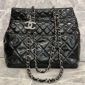 Borsa a tracolla CHANEL Matelasse in pelle verniciata nera argento catena tote bags usata - Foto 1 di 12