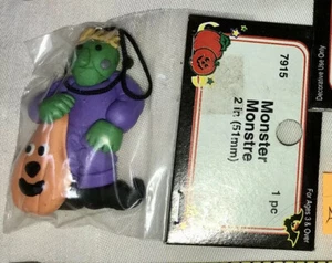 De colección Halloween Miniatura Fibra Artesanal Monstruo Adorno Frankenstein Trío De Edición F - Imagen 1 de 6
