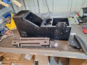 Gamber Johnson 2015-2020 Chevy Tahoe center console Complete with accessories - Picture 1 of 12