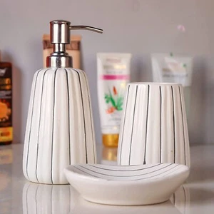 Juego de accesorios de baño de cerámica para utilitario y decoración de baño conjunto de 3 blancos - Imagen 1 de 4