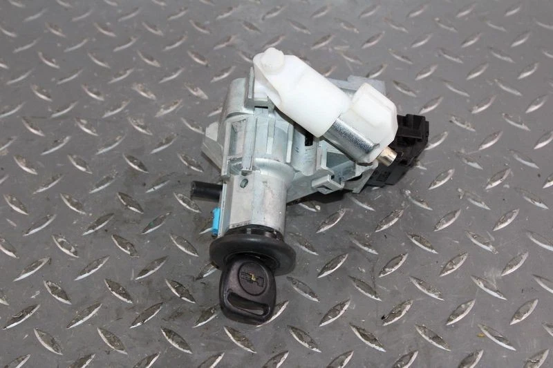 Interruptor de encendido Chevy Trailblazer 2002-09 sin conjunto de carcasa de cilindro OEM Foto 1 de 4