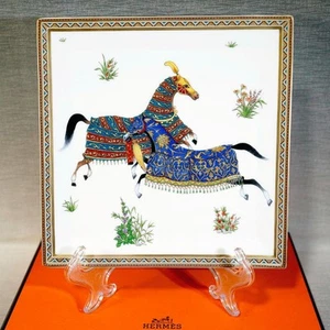 Hermes Cheval d'Orient quadratischer Teller 19 x 19 cm weiß Porzellan Dinner Pferd - Bild 1 von 8