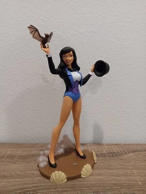 Diamond Select Toys Gallery DC BTAS Batman Serie Animada Zatanna PVC Estatua Foto 1 de 4